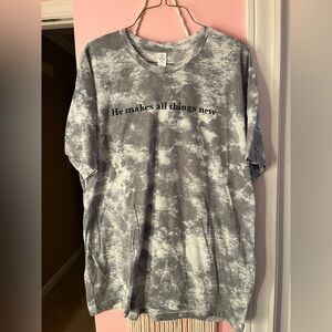 Christian T-shirt “he makes all things new”